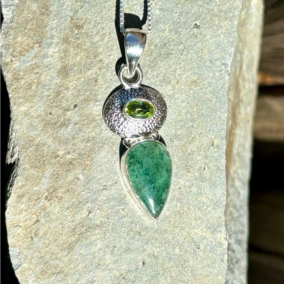 Adventurine & Peridot Necklace - Picture 13 of 15